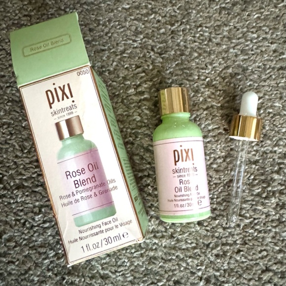 Pixi Rose Oil Blend - Picture 3 of 6